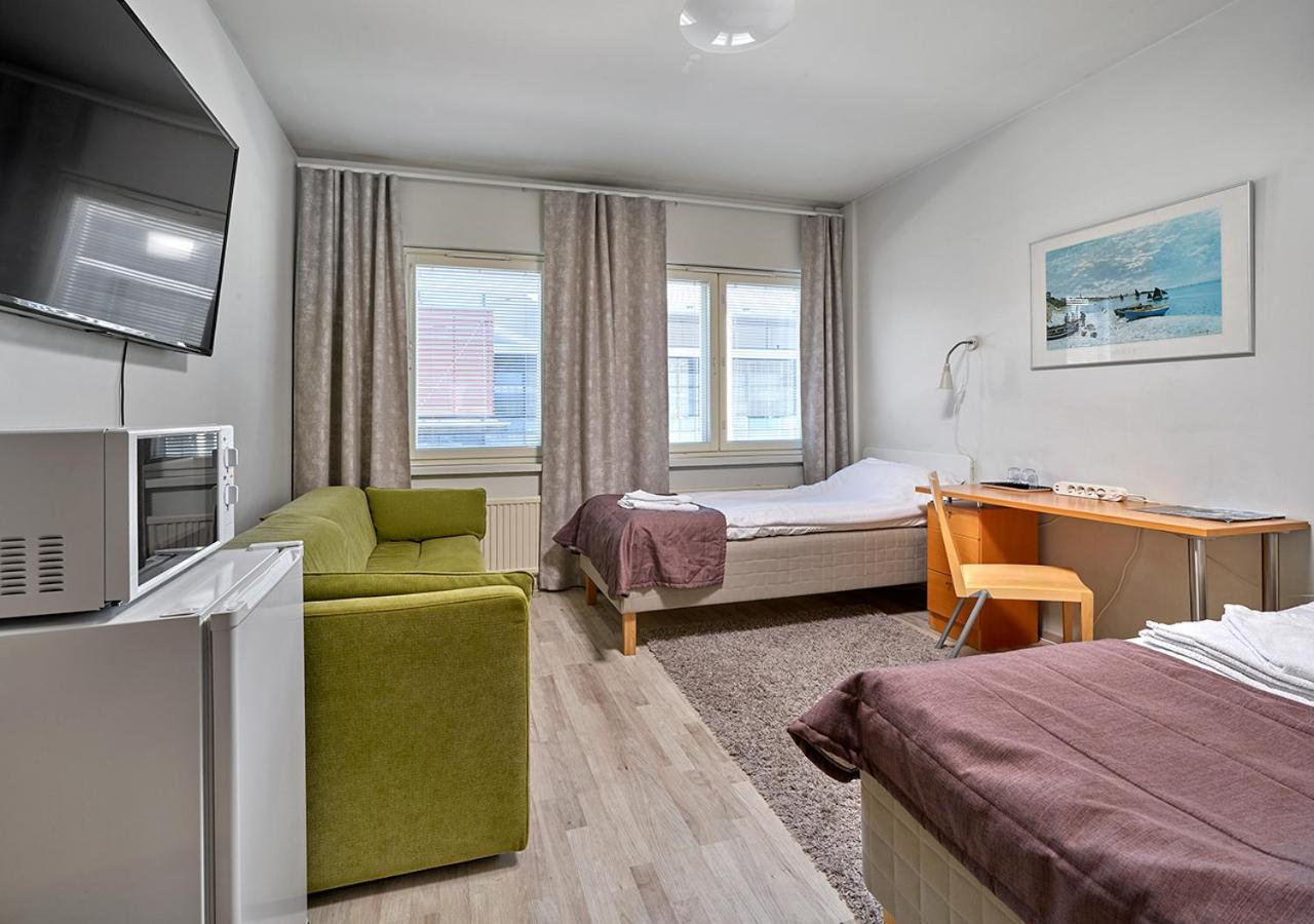 Gasthaus Lohja Bed & Breakfast ภายนอก รูปภาพ