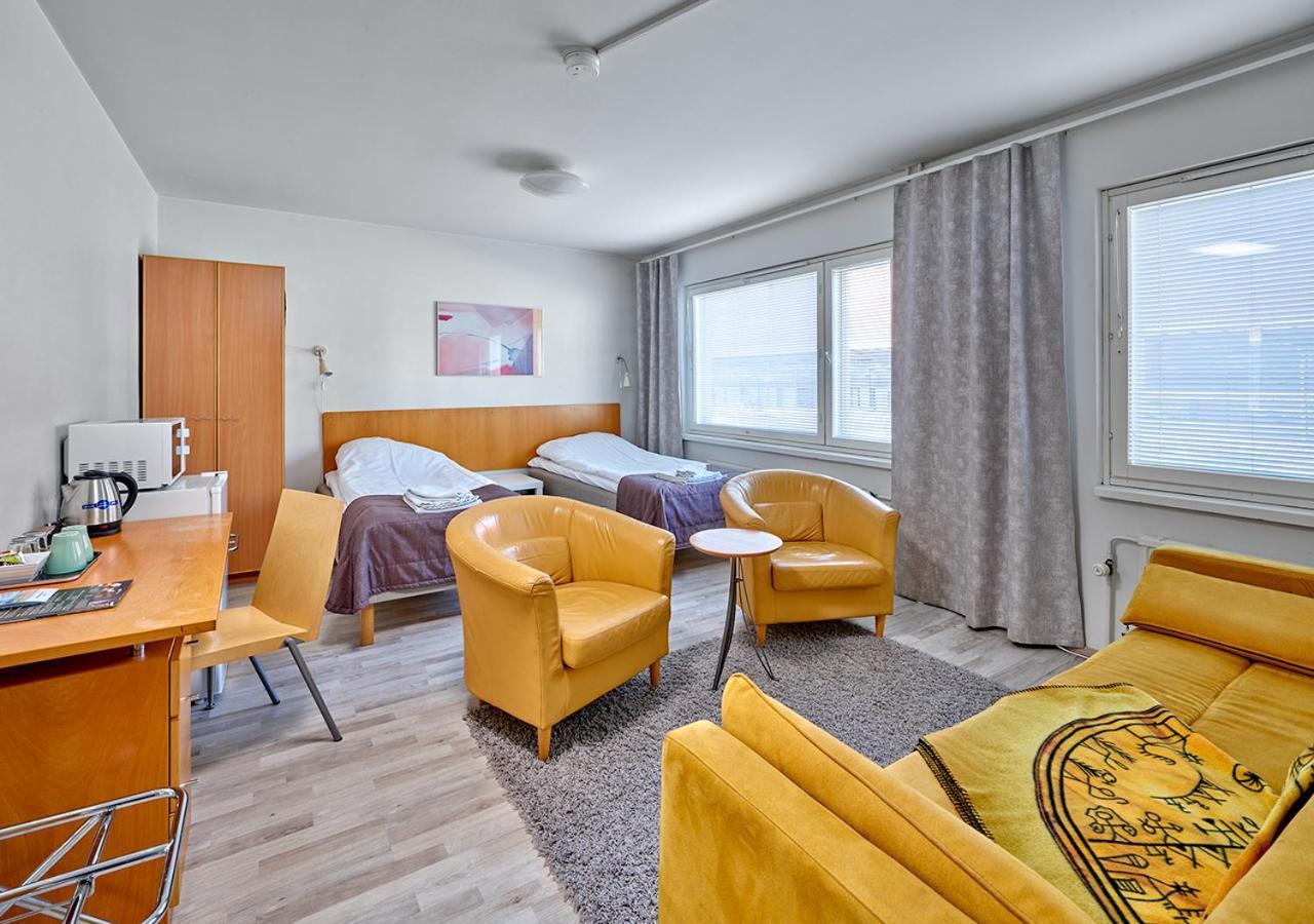 Gasthaus Lohja Bed & Breakfast ภายนอก รูปภาพ