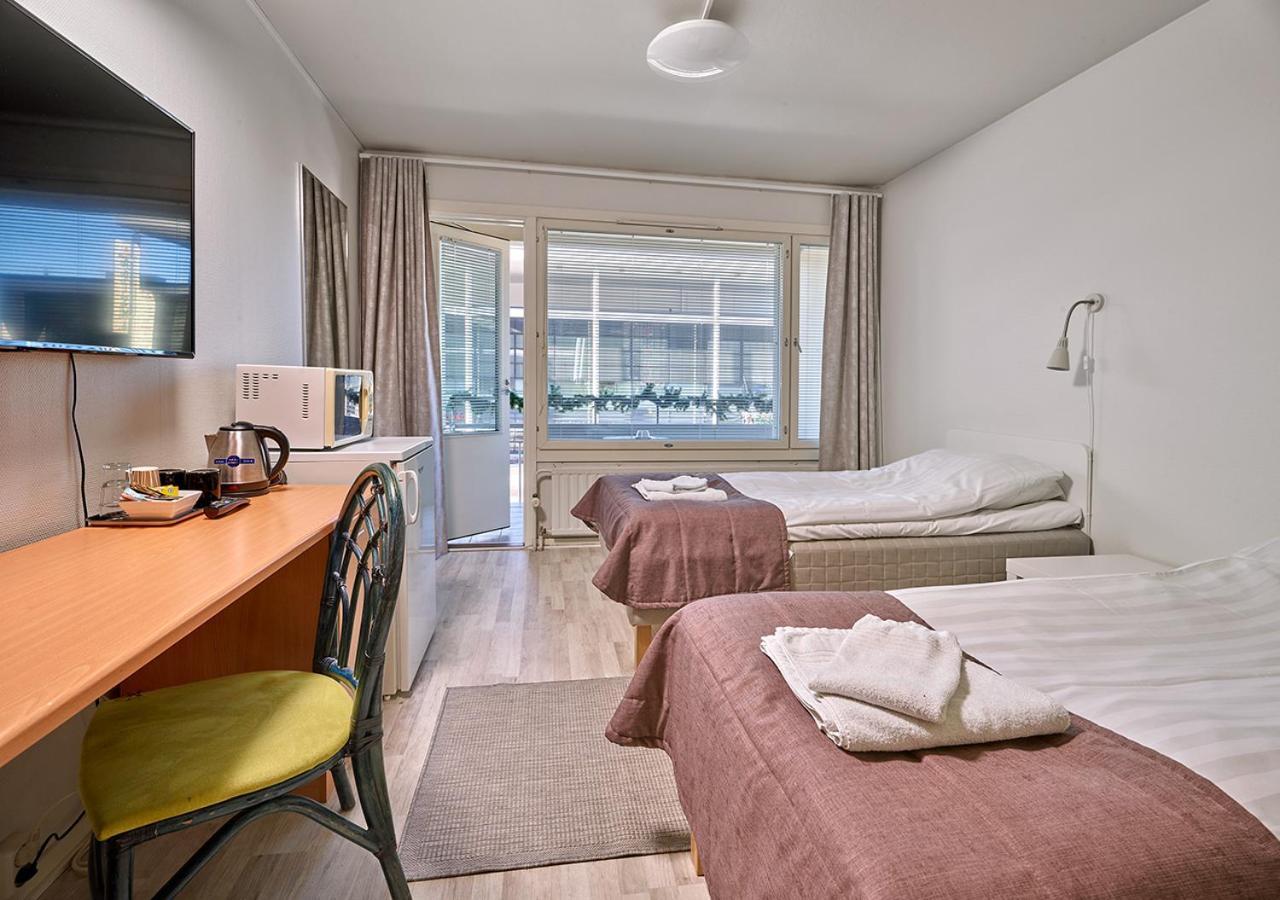 Gasthaus Lohja Bed & Breakfast ภายนอก รูปภาพ