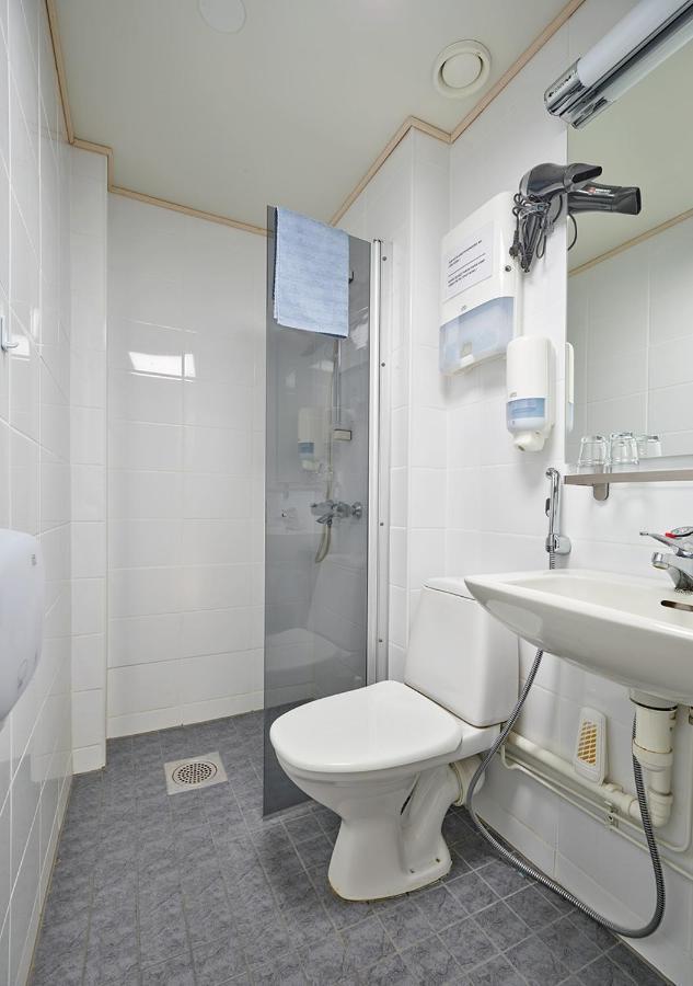 Gasthaus Lohja Bed & Breakfast ภายนอก รูปภาพ